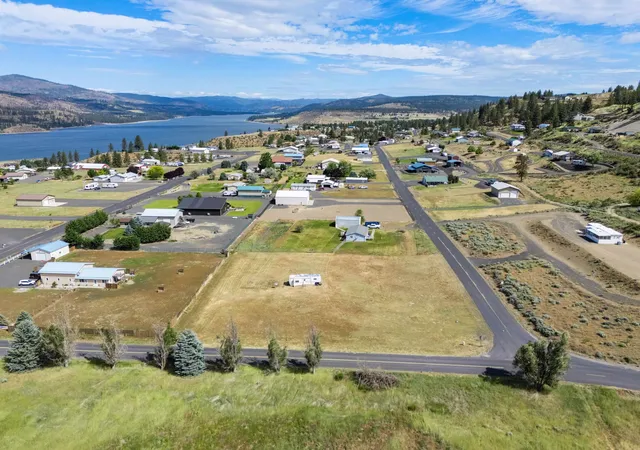 Homes for sale in Deer Meadows, WA | 41977 Fawn Ln N, Deer Meadows, WA 99122 | MLS# 202618915