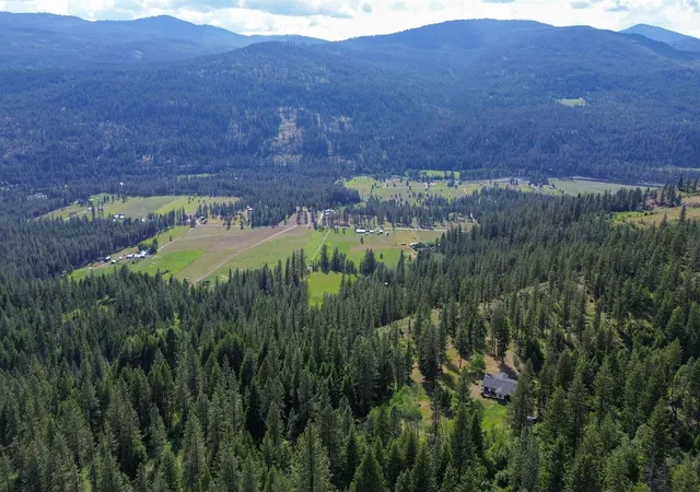 Homes for sale in Kettle Falls, WA | 3434-A Rockcut Rd, Kettle Falls, WA 99141 | MLS# 202618921