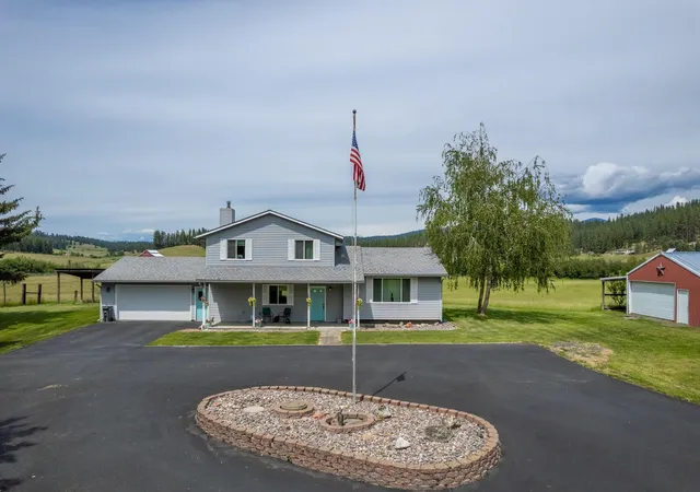 2nd image of 16101 N Mount Spokane Park Dr, Mead, WA 99021 | MLS# 202618923