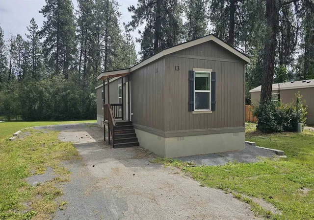 Homes for sale in Kettle Falls, WA | 5 Columbia Dr, Kettle Falls, WA 99141 | MLS# 202618948