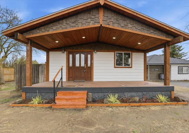 Photo 3 of Single family home for sale at 50 Sinclair St, Davenport, WA 99122 | MLS# 202618951 | Listing updated on 2026-09-05
