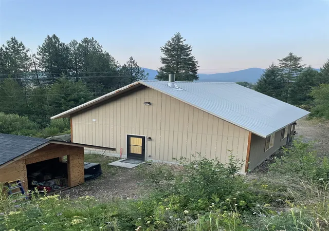 Photo 3 of Single family home for sale at 2190 Heine Rd, Chewelah, WA 99109 | MLS# 202618953 | Listing updated on 2026-08-21