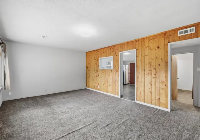 3rd image of 1711 E Desmet Ave, Spokane, WA 99202 | MLS# 202618962