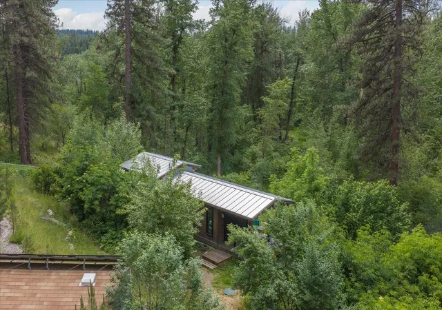 Photo 3 of Single family home for sale at 5121 W Rutter Pkwy, Spokane, WA 99208 | MLS# 202618967 | Listing updated on 2026-08-31