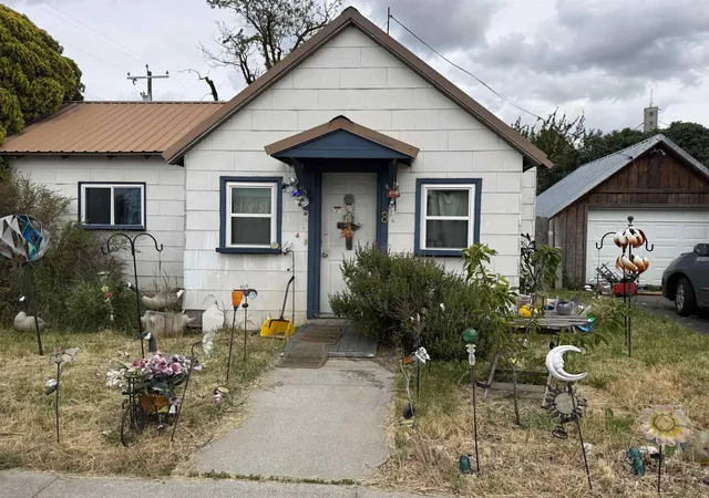 Photo 1 of Sale Pending at 8 S 4th Street, Harrington, WA 99134 | MLS# 202618983 | Listing updated on 2026-09-19