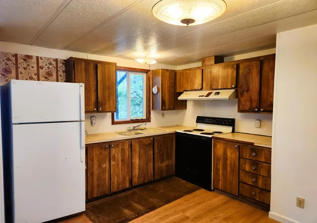 Photo 3 of Single family home for sale at 3827 B 25 S Hwy, Gifford, WA 99131 | MLS# 202618997 | Listing updated on 2026-06-17