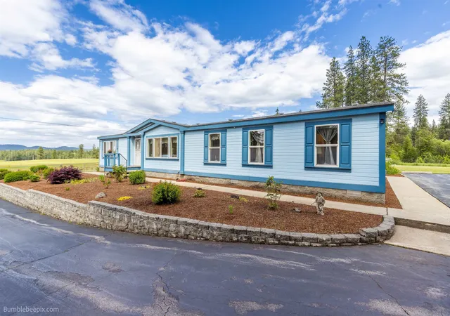 Photo 3 of Manufactured home for sale at 321924 Highway 2, Newport, WA 99156 | MLS# 202619026 | Listing updated on 2026-06-17