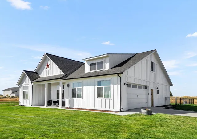 2nd image of 28141 N Wild Rose Ln, Davenport, WA 99122 | MLS# 202619027
