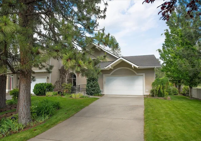 Homes for sale in Spokane, WA | 1821 S Viewcrest Ln, Spokane, WA 99212 | MLS# 202619036