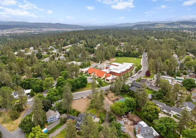 19th image of 810 E Plateau Rd, Spokane, WA 99203 | MLS# 202619098