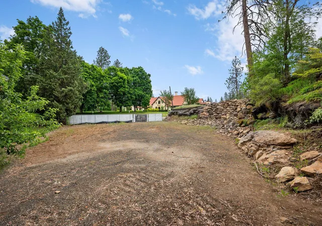 5th image of 810 E Plateau Rd, Spokane, WA 99203 | MLS# 202619098