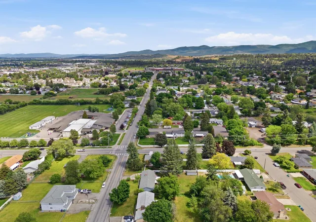 Homes for sale in Spokane Valley, WA | 806 S Adams Rd, Spokane Valley, WA 99037 | MLS# 202619105