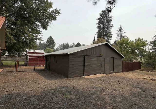 43rd image of 402 6th Ave, Deer Park, WA 99006 | MLS# 202619113