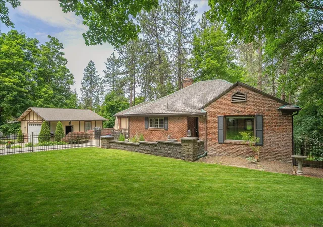 Photo 2 of Sale Pending at 2107 E 16th Avenue, Spokane, WA 99203 | MLS# 202619146 | Listing updated on 2026-10-07