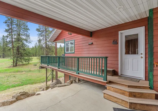 Homes for sale in Davenport, WA | 40048 E Cayuse Cove Rd, Davenport, WA 99122 | MLS# 202619153