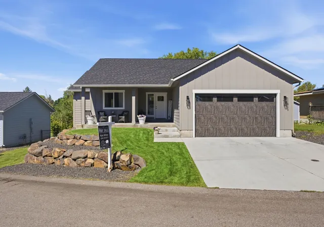 Homes for sale in Spokane Valley, WA | 515 N Fox Ln, Spokane Valley, WA 99206 | MLS# 202619155