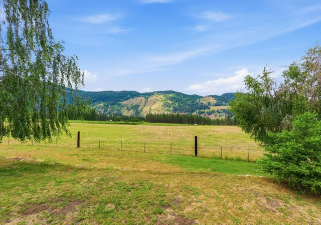 Homes for sale in Evans, WA | 2386 Woodlark Wy, Evans, WA 99126 | MLS# 202619156