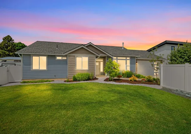 1st image of 423 N Union Ln, Spokane Valley, WA 99206 | MLS# 202619161
