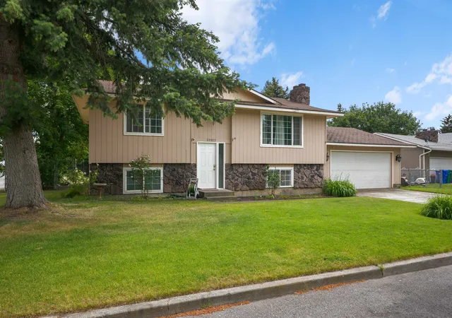 Homes for sale in Spokane Valley, WA | 12322 E 26Th Ave, Spokane Valley, WA 99216 | MLS# 202619196