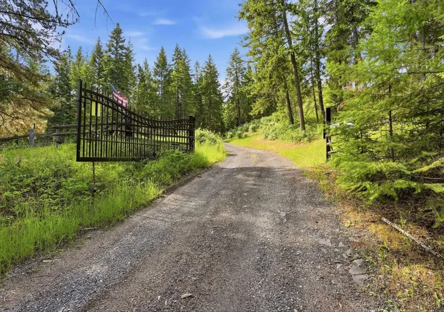 Homes for sale in Mead, WA | 12112 E Burnett Rd, Mead, WA 99021 | MLS# 202619219