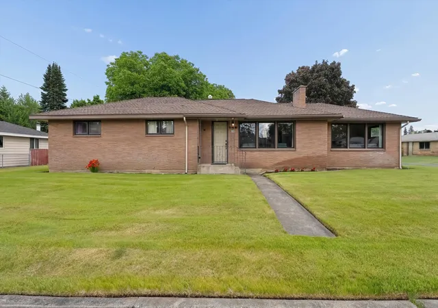Homes for sale in Spokane, WA | 1408 N Laura Rd, Spokane, WA 99212 | MLS# 202619227