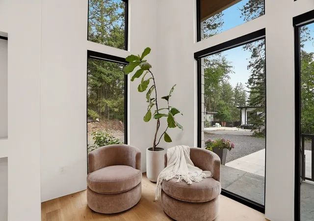 Photo 3 of Single family home for sale at 1518 E 20th Avenue, Spokane, WA 99203 | MLS# 202619229 | Listing updated on 2026-09-25