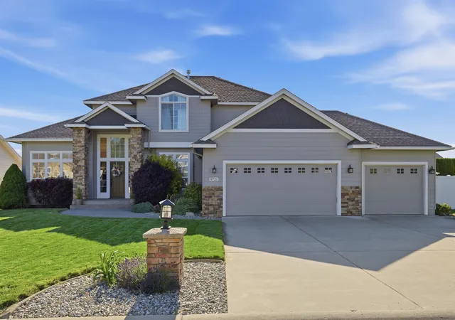 Homes for sale in Spokane, WA | 9721 N Austin Ln, Spokane, WA 99208 | MLS# 202619241