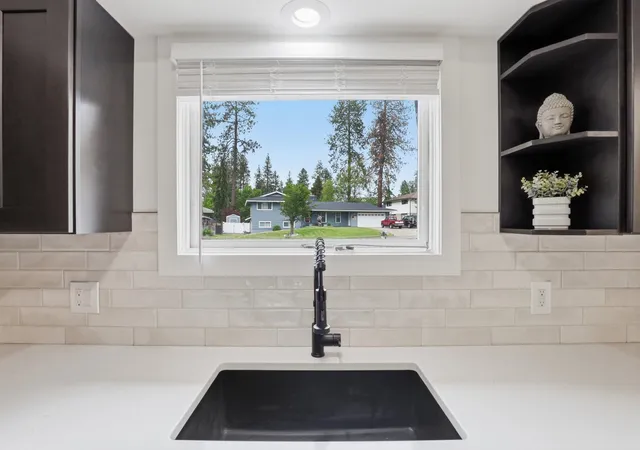 Homes for sale in Spokane Valley, WA | 11406 E 19Th Ave, Spokane Valley, WA 99206 | MLS# 202619247