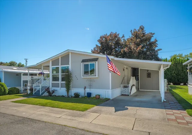Homes for sale in Spokane Valley, WA | 208 S S Blueberry Pl, Spokane Valley, WA 99016 | MLS# 202619270