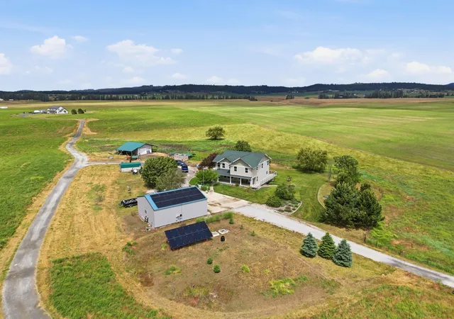 2nd image of 6321 E Peone Rd, Mead, WA 99021 | MLS# 202619284