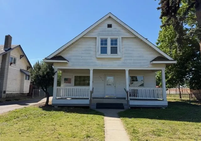 Homes for sale in Spokane, WA | 2303 W Jackson Ave, Spokane, WA 99205 | MLS# 202619291