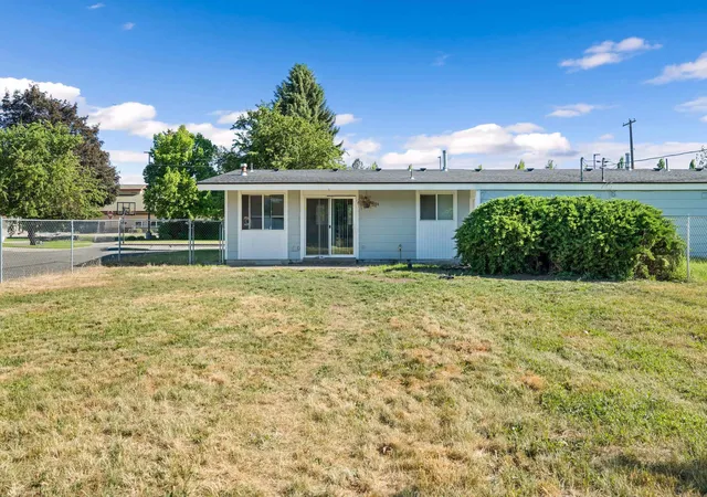 Homes for sale in Spokane Valley, WA | 12003 E 23rd Ave, Spokane Valley, WA 99206 | MLS# 202619292