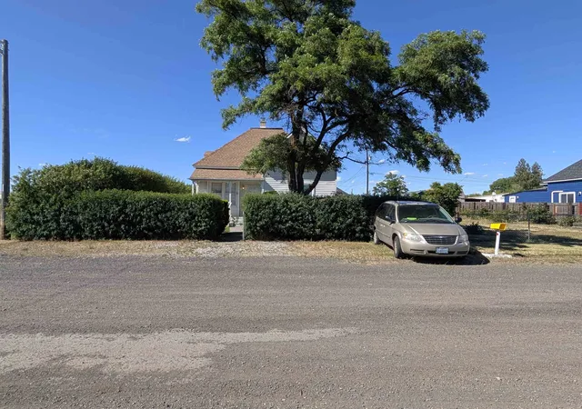 Photo 1 of Single family home for sale at 3503/3507 E Broad Ave, Spokane, WA 99217 | MLS# 202619297 | Listing updated on 2026-08-12