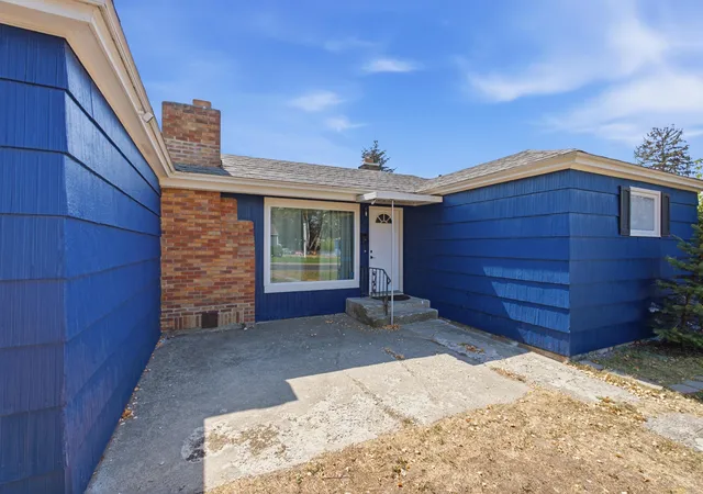 Photo 3 of Sale Pending at 2803 W Rowan Ave, Spokane, WA 99205 | MLS# 202619324 | Listing updated on 2026-09-12