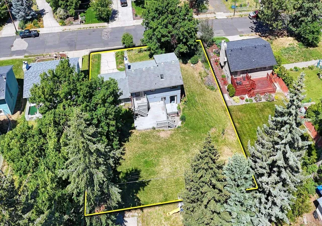 Homes for sale in Spokane, WA | 2012 E 13th Ave, Spokane, WA 99202 | MLS# 202619380