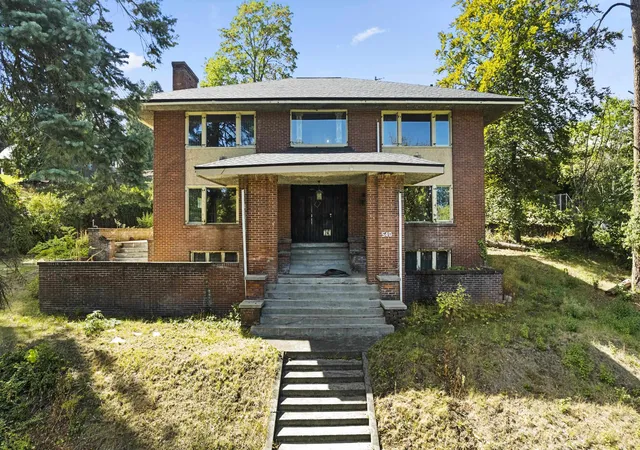 1st image of 540 E Rockwood Blvd, Spokane, WA 99202 | MLS# 202619385
