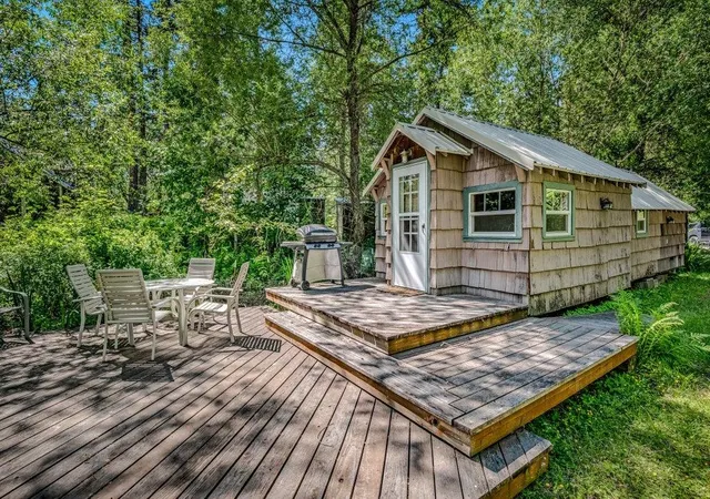 image of 40 Poirier Rd, Newport, WA 99156 | MLS# 202619405