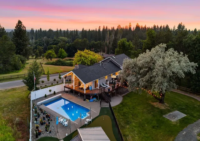 3rd image of 6819 S South Meadows Rd, Spokane, WA 99223 | MLS# 202619420