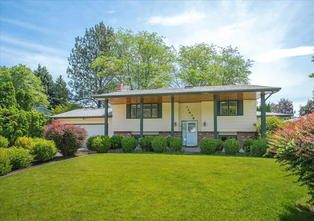 Photo 1 of Sale Pending at 11808 N Madison St, Spokane, WA 99218 | MLS# 202619426 | Listing updated on 2026-08-25