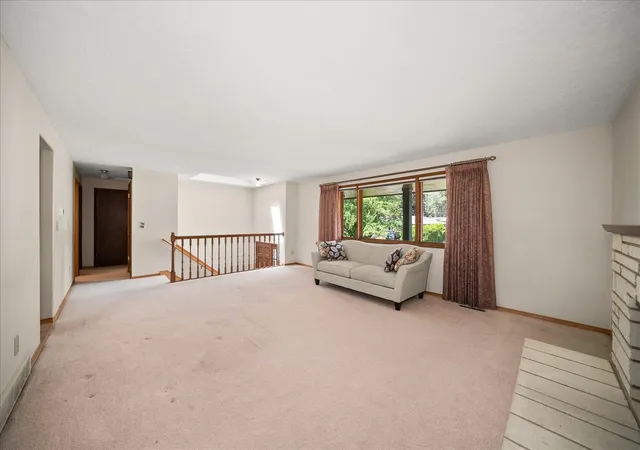 Photo 4 of Sale Pending at 11808 N Madison St, Spokane, WA 99218 | MLS# 202619426 | Listing updated on 2026-08-25