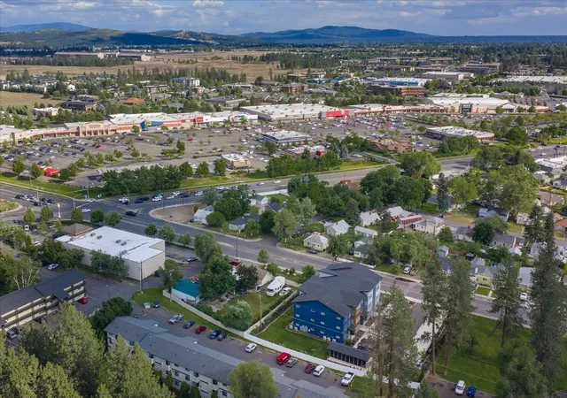 27th image of 505 E Hawthorne Rd, Spokane, WA 99218 | MLS# 202619428