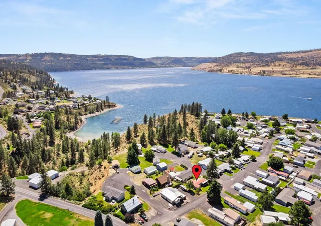 Homes for sale in Seven Bays, WA | 1208 Ponderosa Ave, Seven Bays, WA 99122 | MLS# 202619436