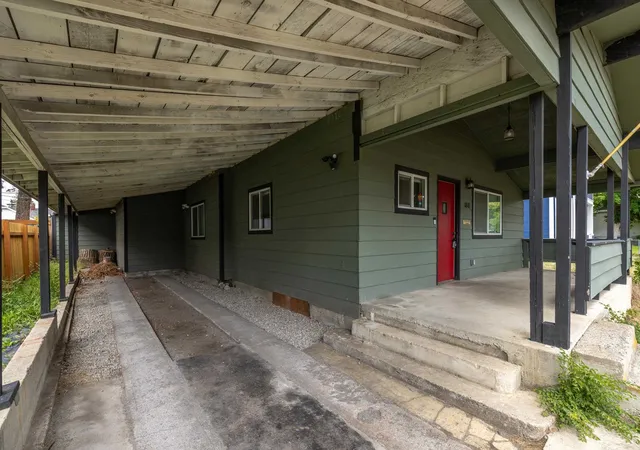 Photo 3 of Sale Pending at 1818 W Nora Ave, Spokane, WA 99205 | MLS# 202619439 | Listing updated on 2026-07-29