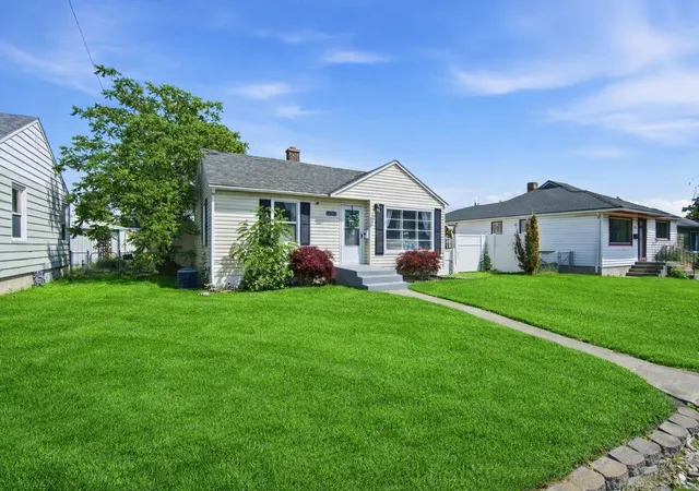 Photo 1 of Single family home for sale at 5128 N Belt St, Spokane, WA 99205 | MLS# 202619477 | Listing updated on 2026-09-05