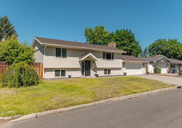 Photo 1 of Single family home for sale at 6505 N Elizabeth St, Spokane, WA 99208 | MLS# 202619482 | Listing updated on 2026-09-30