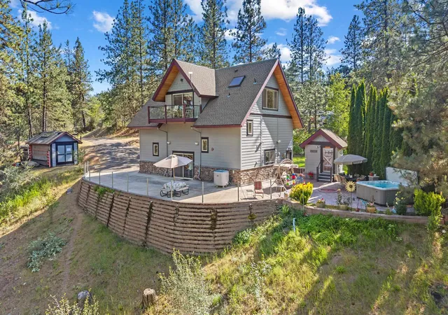 Photo 3 of Single family home for sale at 41840 N Porcupine Bay Rd, Davenport, WA 99122 | MLS# 202619488 | Listing updated on 2026-08-13