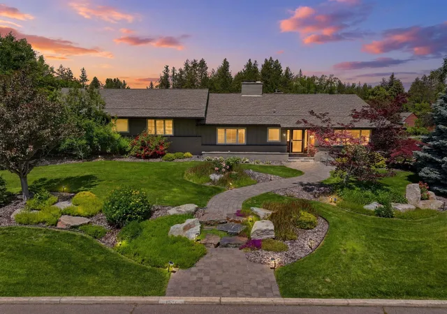2nd image of 1527 E Woodcliff Rd, Spokane, WA 99203 | MLS# 202619494