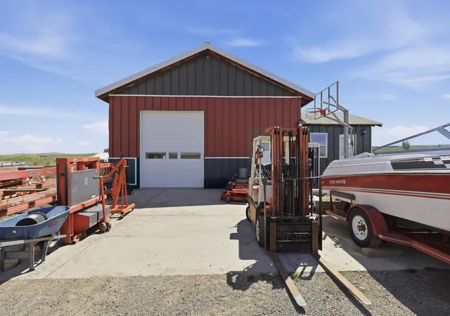 5th image of 19722 Gravelle Rd N Rd, Edwall, WA 99008 | MLS# 202619520