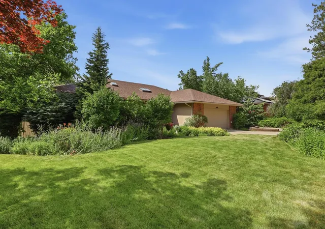 Photo 3 of Single family home for sale at 1408 S Kahuna Dr, Spokane Valley, WA 99212 | MLS# 202619523 | Listing updated on 2026-09-15