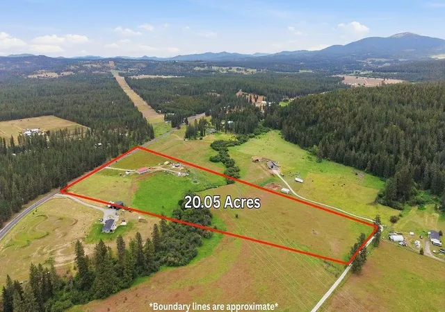 Homes for sale in Chattaroy, WA | 5320 E Elk Chattaroy Rd, Chattaroy, WA 99003 | MLS# 202619556